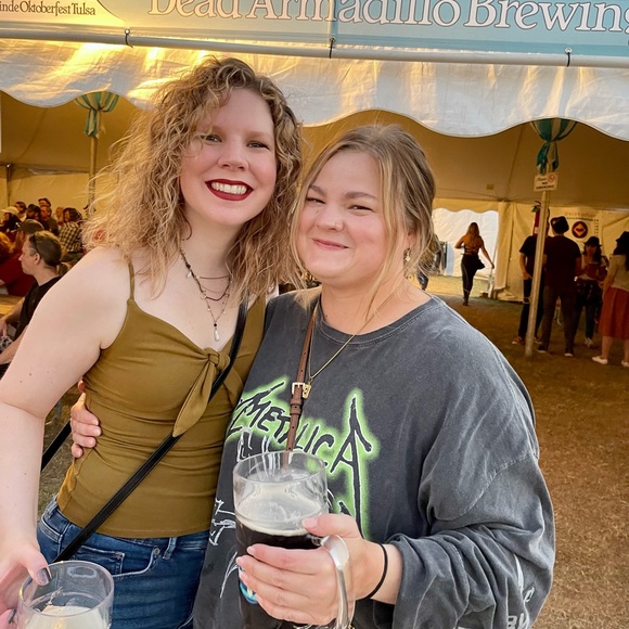 Meet your Posher, Amy! Hello! - Picture 3 of 3